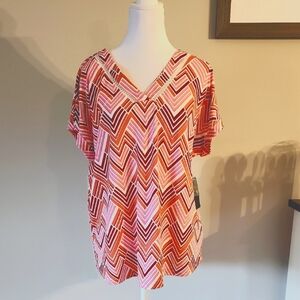Chevron Patterned V-Neck Top